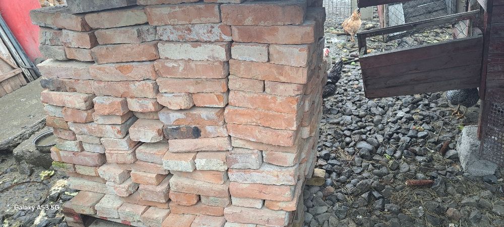 Cărămizi de vânzare