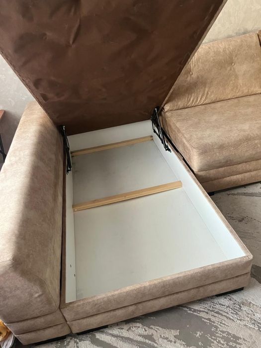 Продам диван в хорошем состоянии