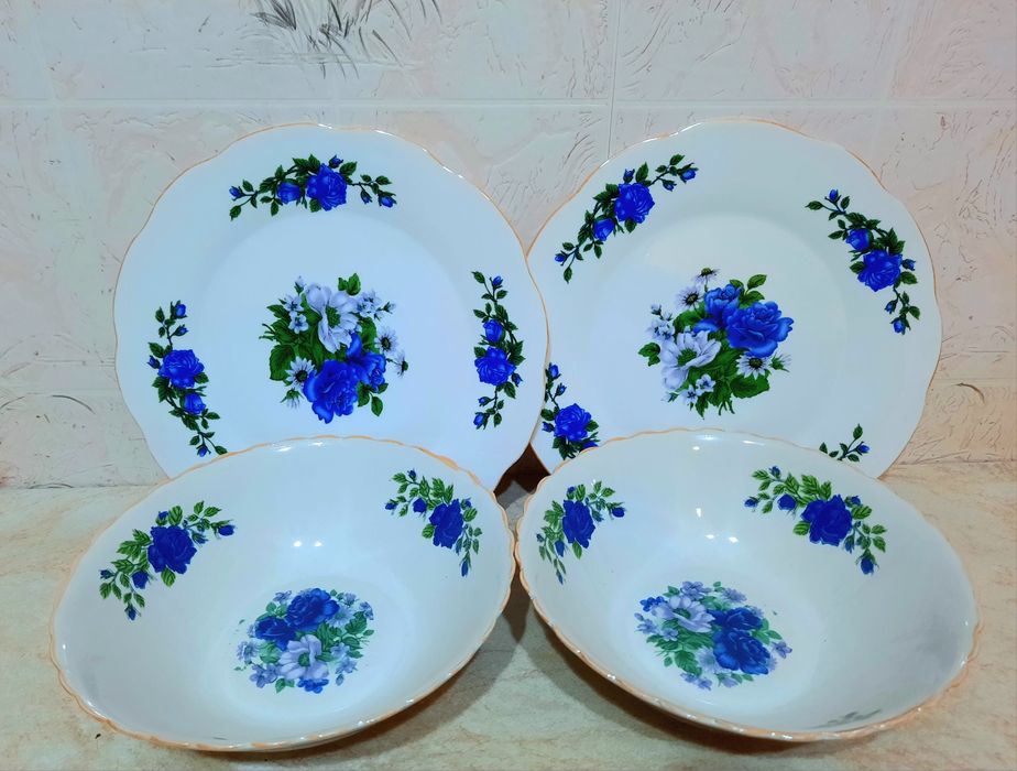 Тарелки большие 4 шт