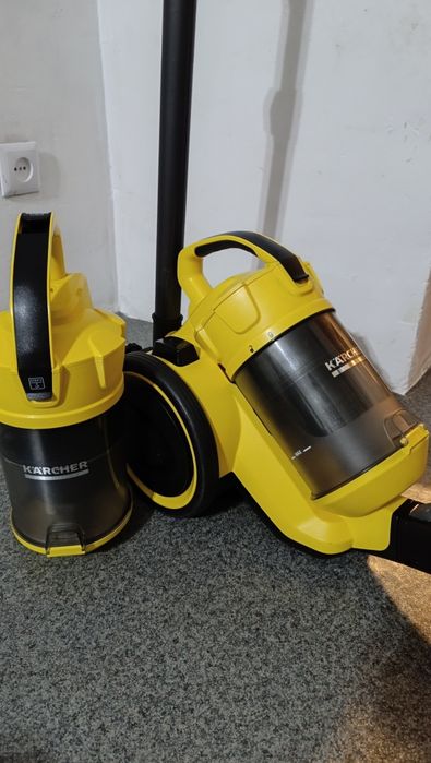 Пылесос Kärcher VC 3 Plus