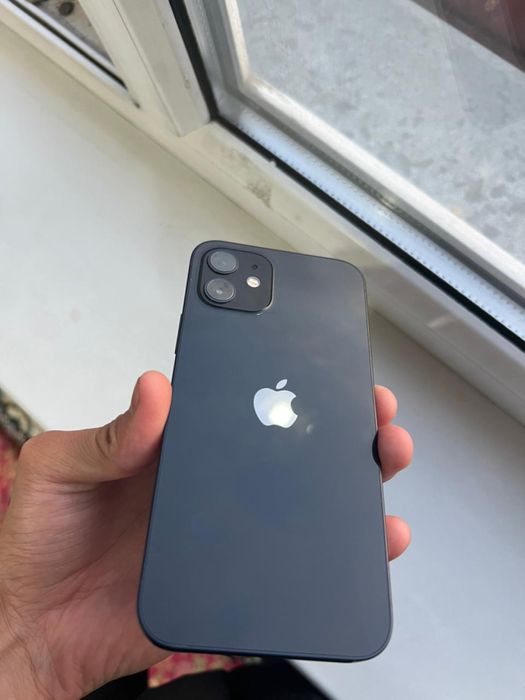 Iphone 12 в отличном состоянии