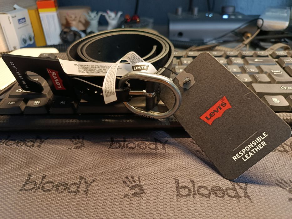 Ремень унисекс Lewis Hermosilla