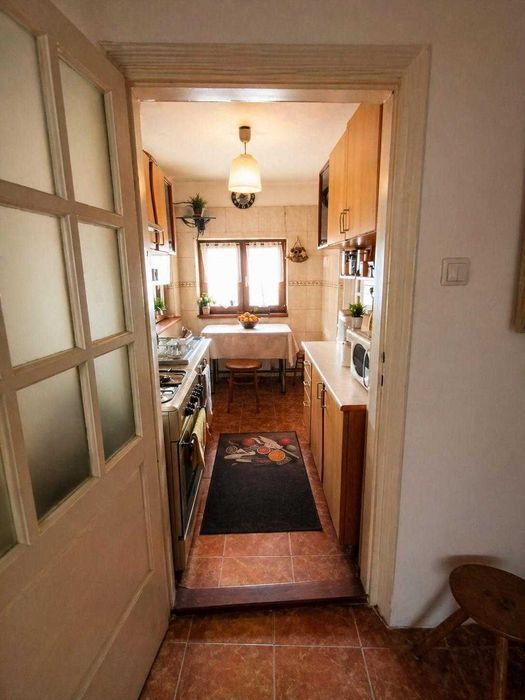 Casă cu 2 locuințe, centrală, garaj și grădină, teren 415 mp, Mezeș/Șos Chitilei /Bucureștii noi