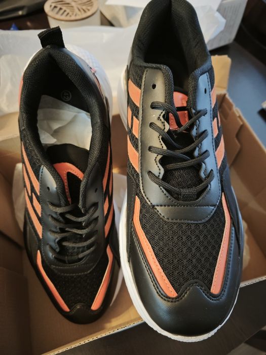 Маратонки Нови 42