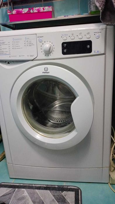 Машина стиральная INDESIT