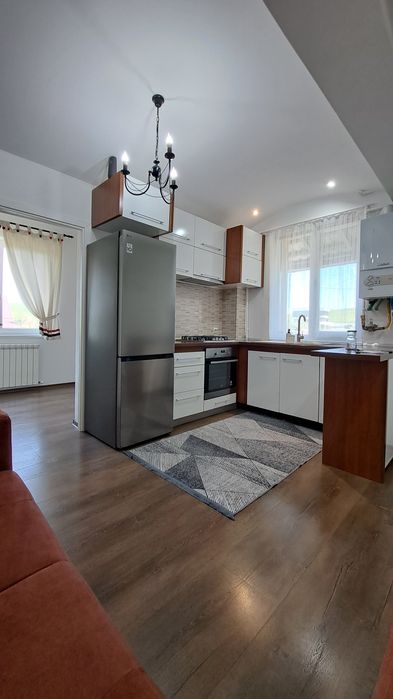 Apartament de închiriat