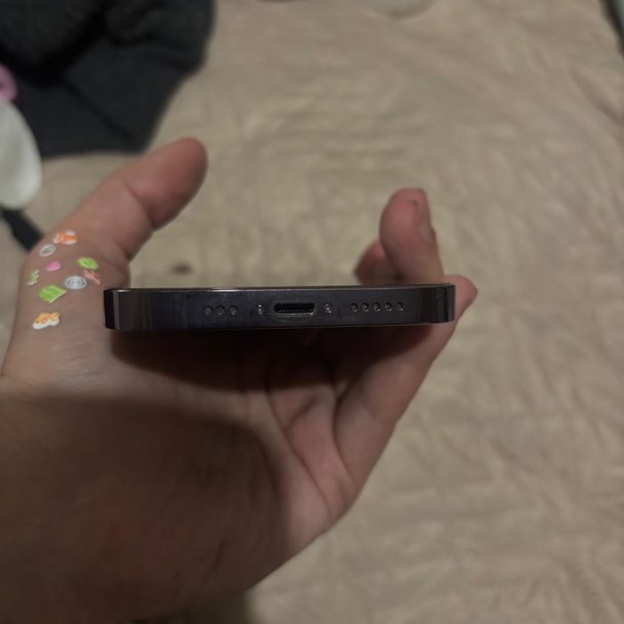 IPhone 14 pro deep purple