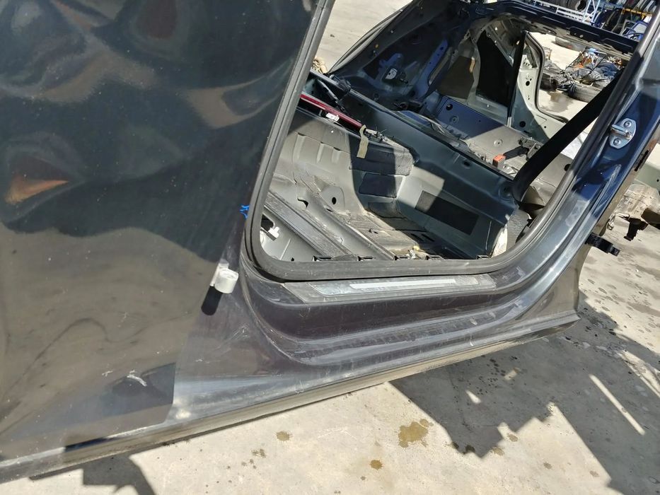 prag stanga audi a4 b9 8w berlina facelift 2018