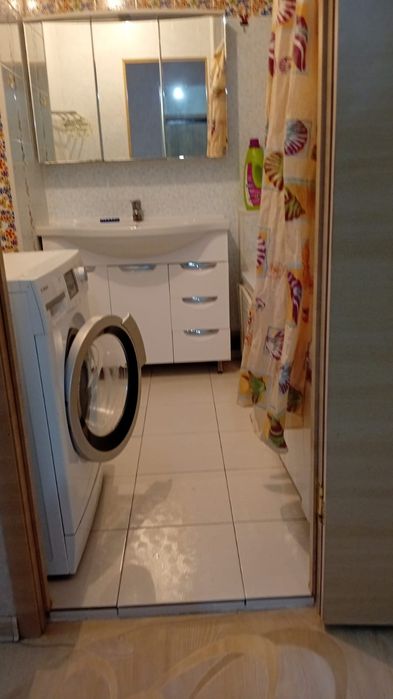 Сдам 2 комн квартиру  в центре города