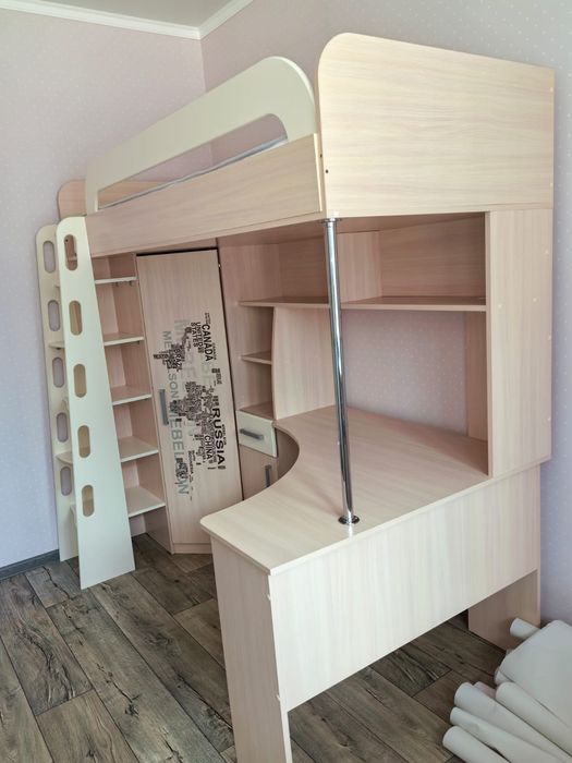 Детский кровать столом