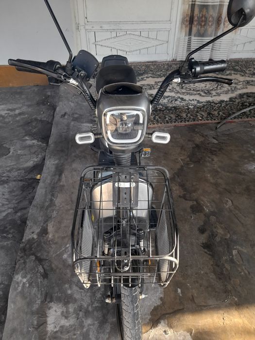 Bonvi scooter sotiladi