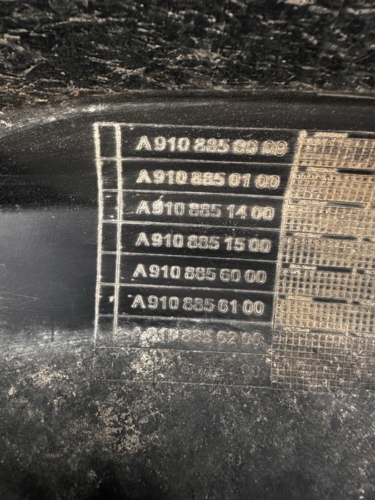 Bară față grilă radiator mercedes sprinter w910.