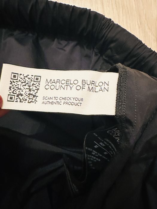 Vand pantaloni Marcelo Burlon, marime L