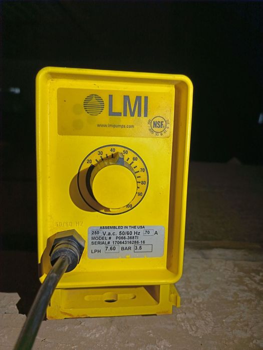 LMI PUMPS    3 штуки  продаются