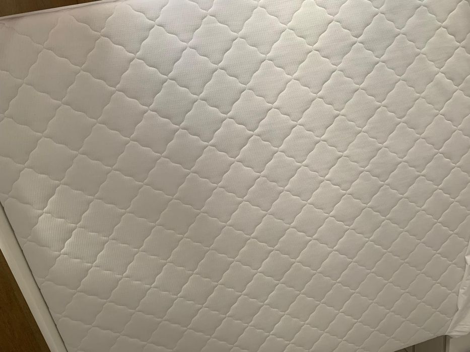 Vand pat ikea cu saltea jysk si comode ikea