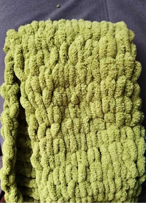 Ръчно изработени шалове и ластици (скрънчи)