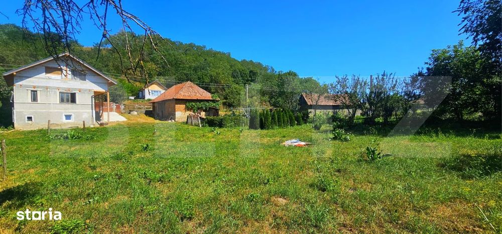 Casa taraneasca cu 180 mp utili si teren de 1360 mp, Aschileu Mare