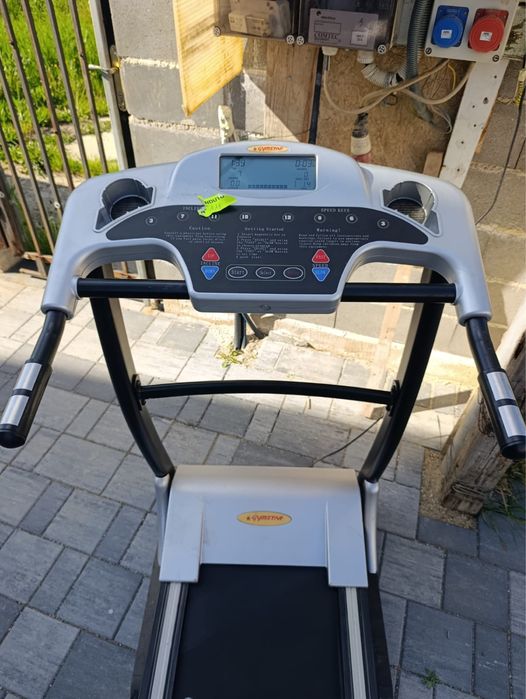 Vând bandă pentru alergat nouă
