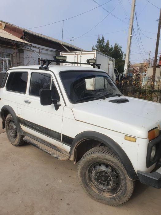 Vaz 21 21 moshina yahshi holatda