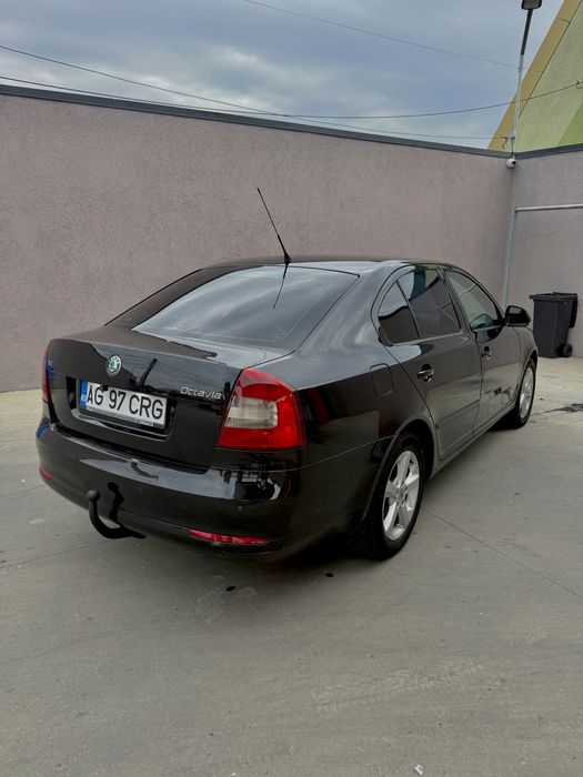SKODA Octavia 2012 — imagine 4