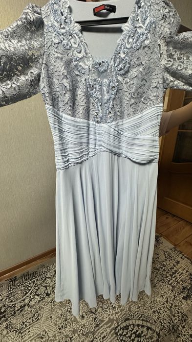 Продается вечернее платье