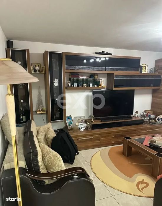 De vanzare apartament 3 camere decomandate, 70 m2, et.1, zona Anda