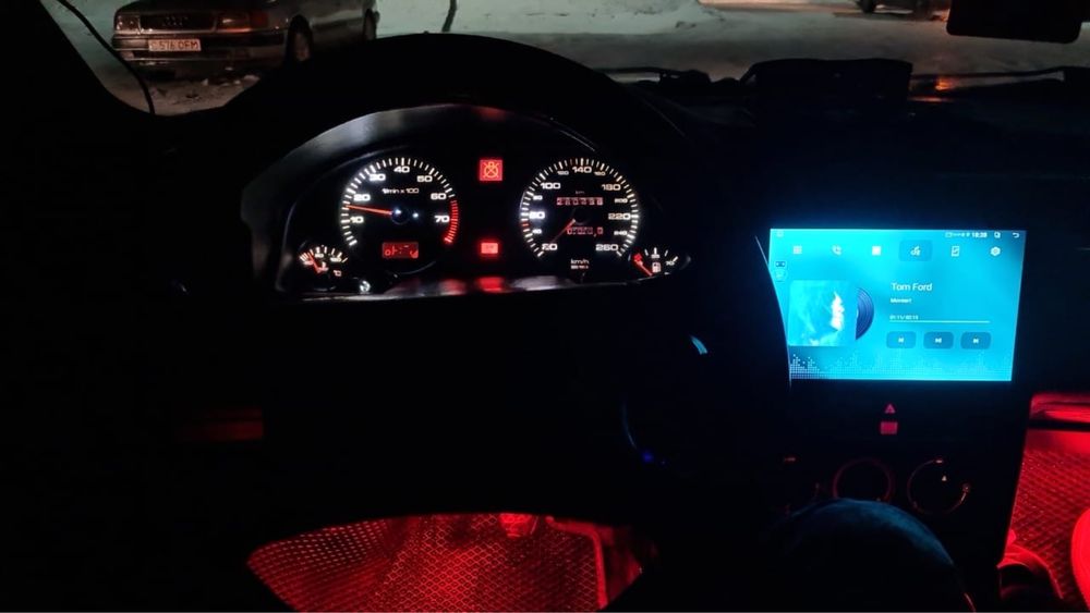 Ауди б4 90 торг не большой