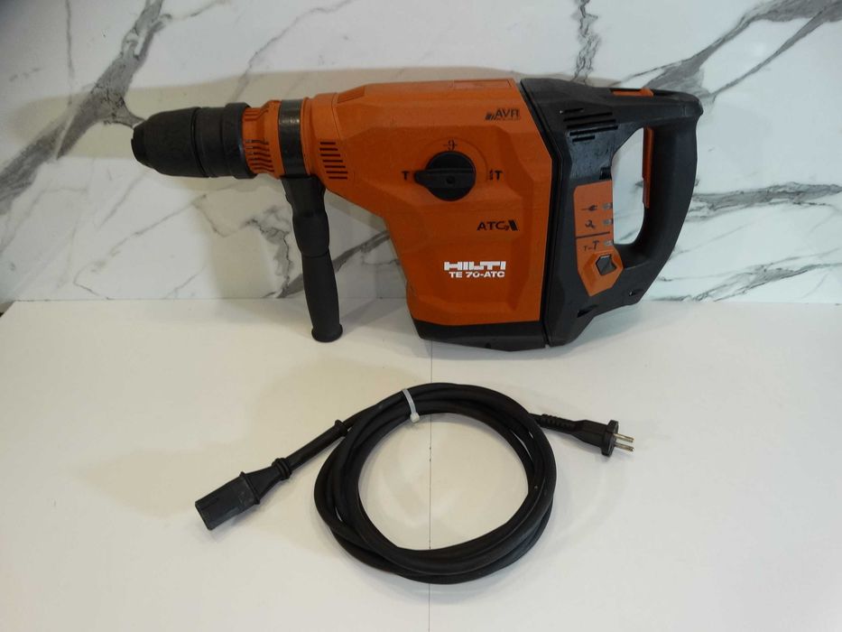 2025 - Hilti TE 70 ATC / AVR - Мощна ударо пробивна машина