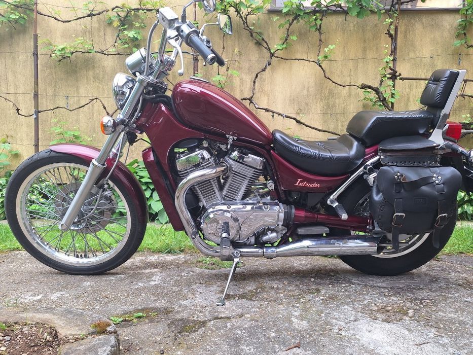 Suzuki intruder vs750 A2