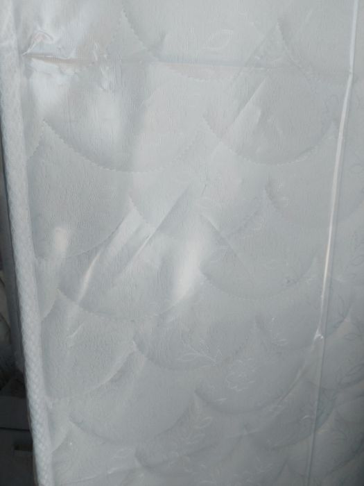 Продам матрас б/у