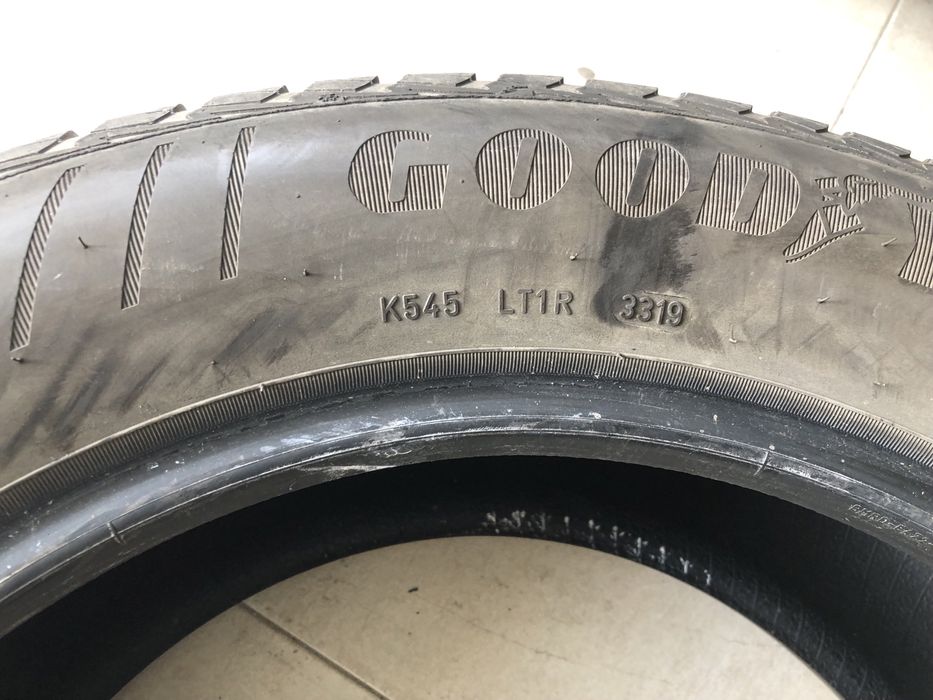 Всесезонни гуми 235/60/18 Good Year vector 4seasons 4бр Suv