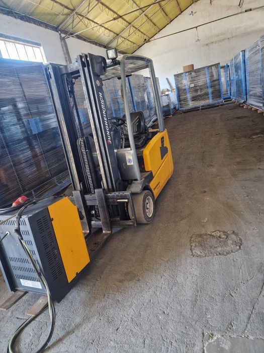 Stivuitor electric Jungheinrich EFG 216 | 1.6t | baterie buna