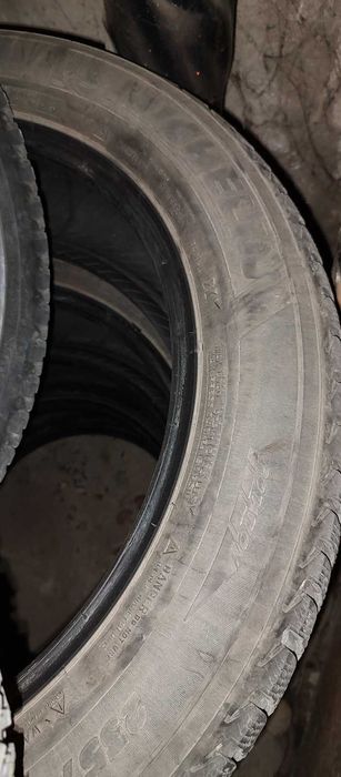 Летни гуми Мишлен, употребявани със 5мм грайфер.
цена за 4-те гуми.