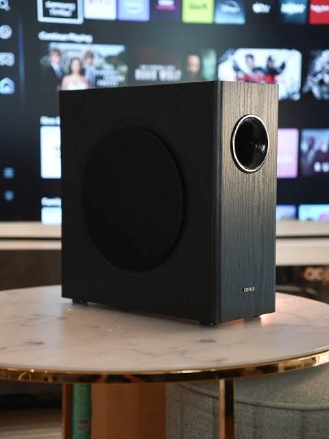 Продам сабвуфер Edifier T5S
