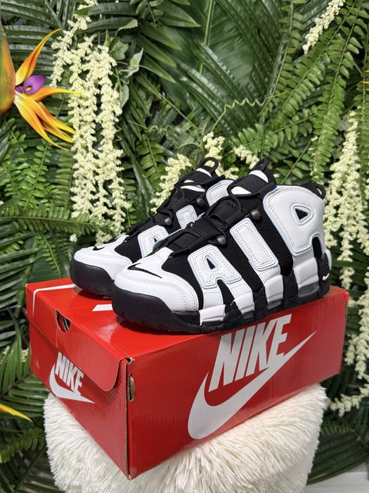 Nike Air More Uptempo Black White