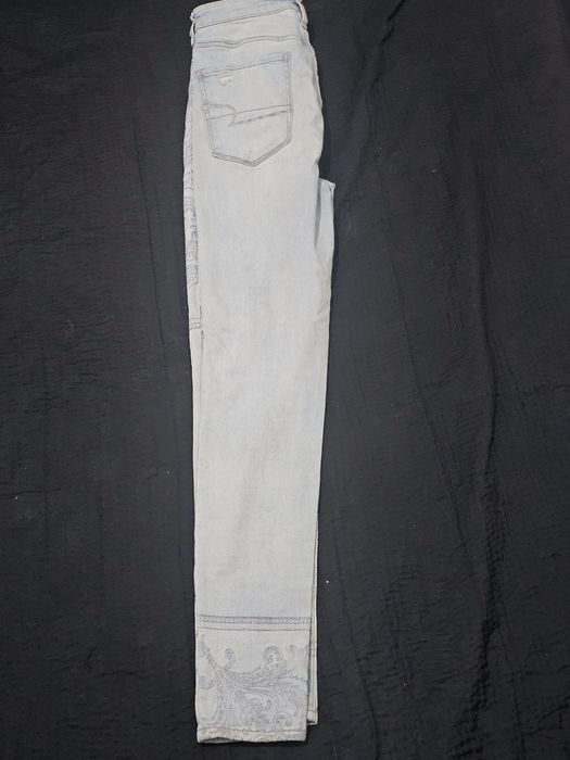 Продаются брендовые джинсы Ameri  can Eagle. Надевались всего 3–4 раз.