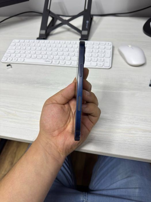 iPhone 12 128GB Sotiladi!