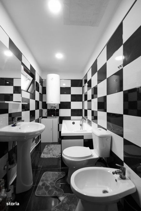 Casa  + anexa in Com.  Petresti, Sat Gherghesti - Dambovita