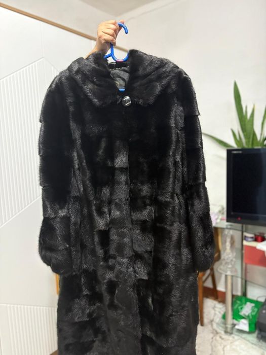 Норковая шуба в черном цвете