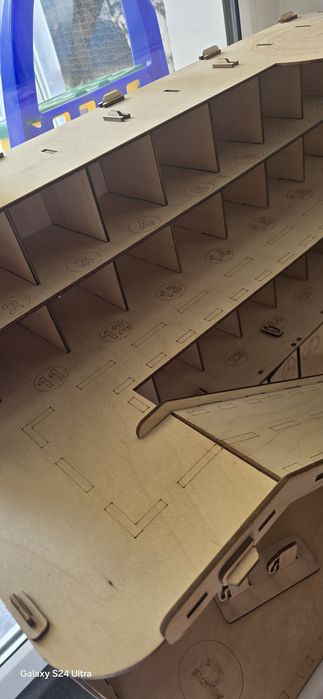 Паркинг гараж для машинок