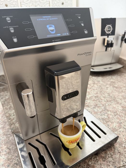 Кафемашина Delonghi primadonna class