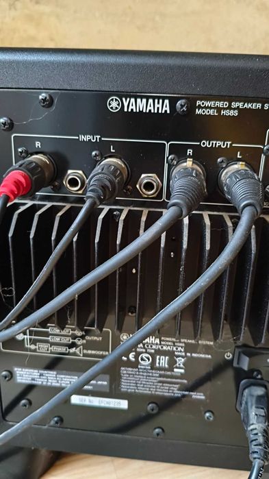 Студиен Субуфер Yamaha HS8S