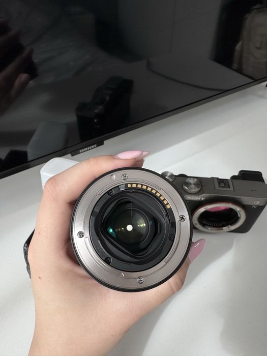 Обектив Sony FE 35mm