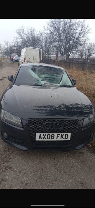 Dezmembrez Audi a5 3.0tdi CCQV automat/Quatro coupe 2010