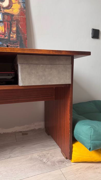 Стол, стил ретро