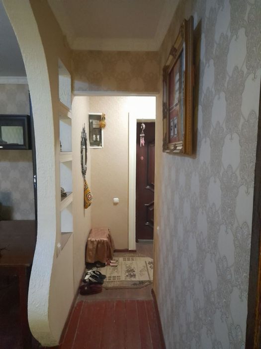 Продаётся однокомнатная квартира в кирпичном доме.Заходи и живи.