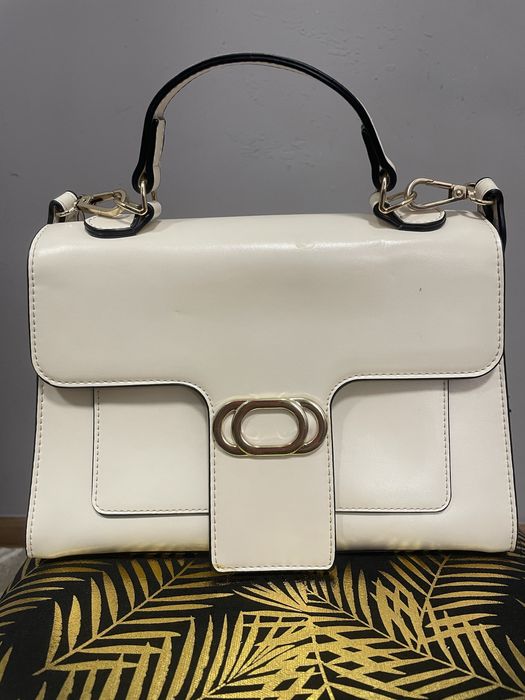 Светлобежова чантичка 25/19 см