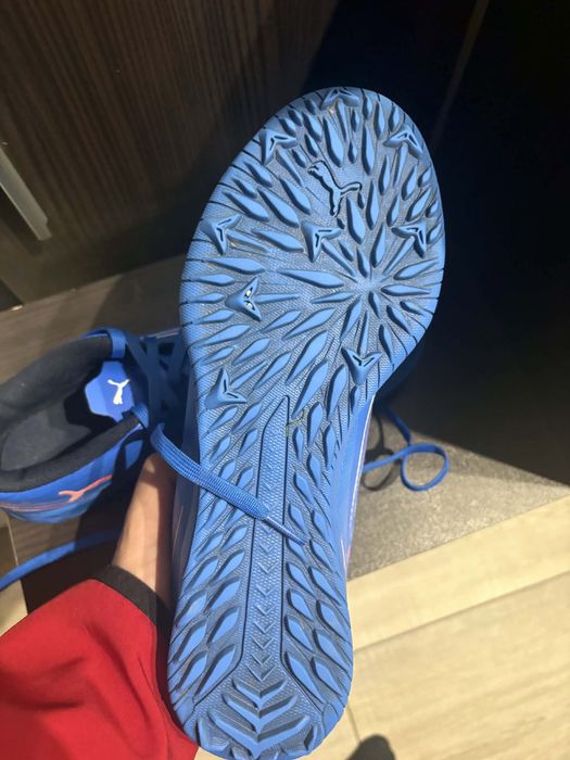 Футболни обувки стоножки 42 номер Puma Ultra 6 Play TT