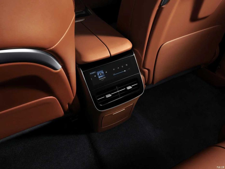 Voyah free hybrid 318km RWD 2025yil 0 probeg