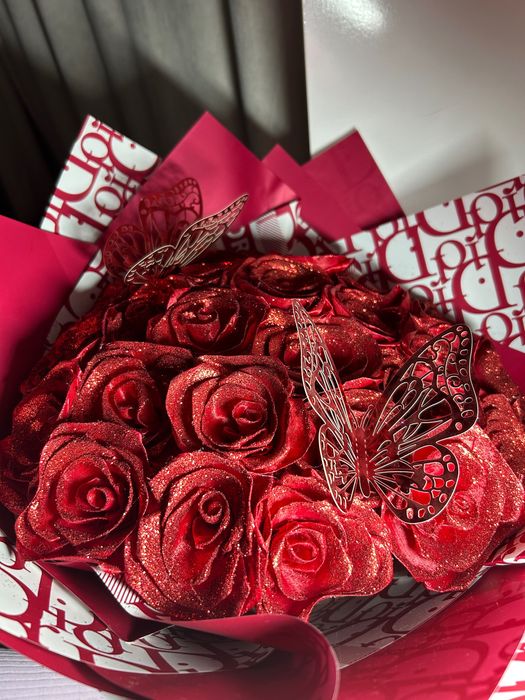 Вечен букет от сатен